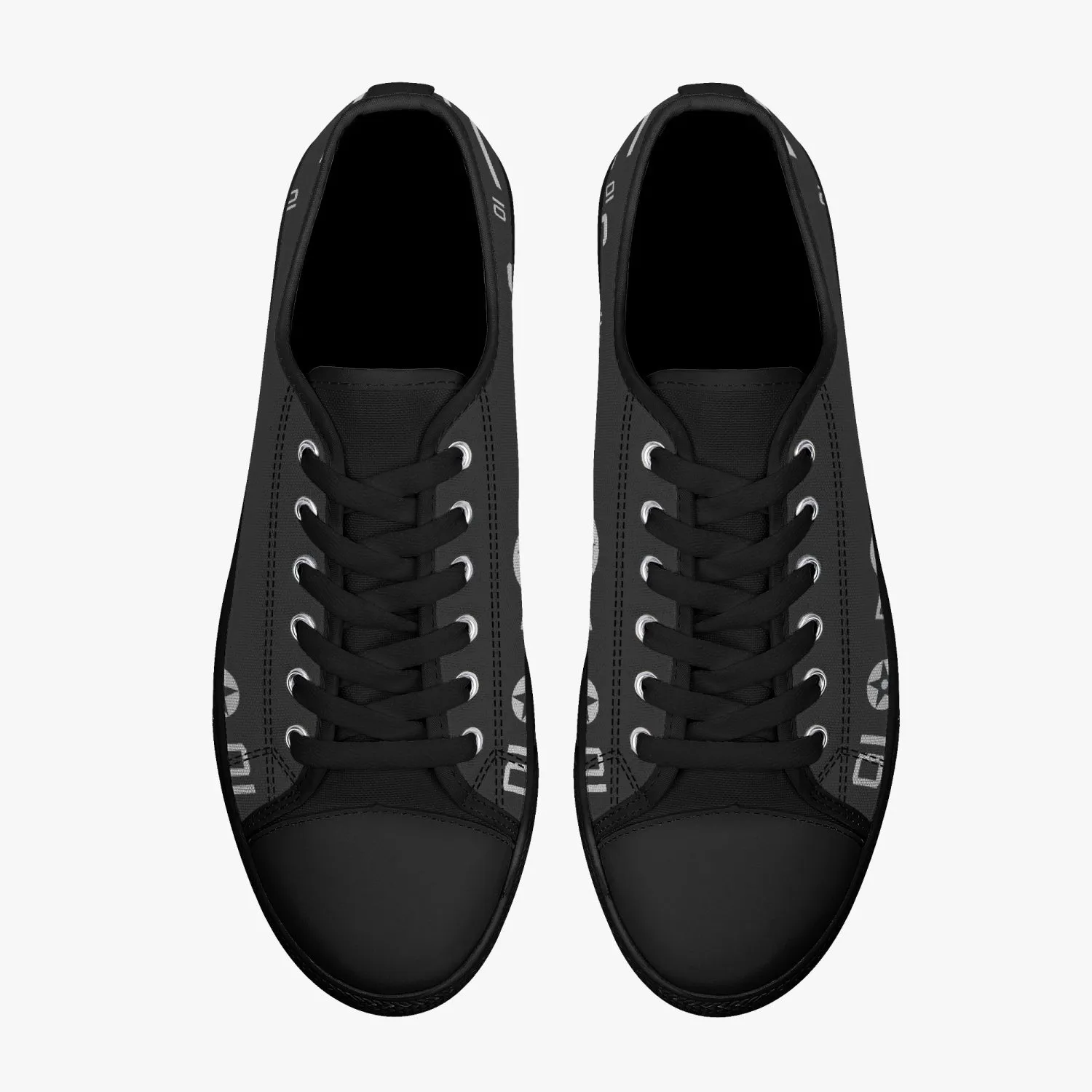VMA-211 "Wake Island Avengers" (BuNo 165572) Low Top Canvas Shoes